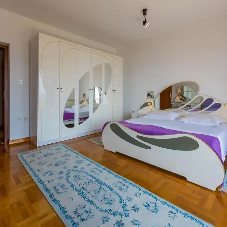 Laura Appartement *