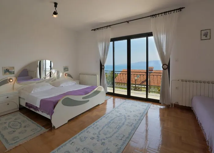 Apartment Laura Novi Vinodolski