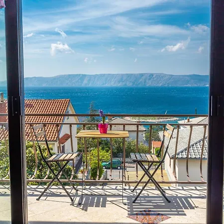 Laura Apartament
