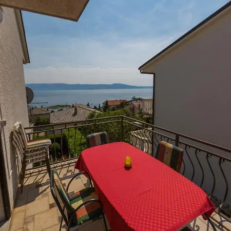Laura Apartment Novi Vinodolski