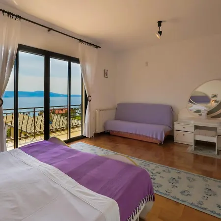 Apartment Laura Novi Vinodolski